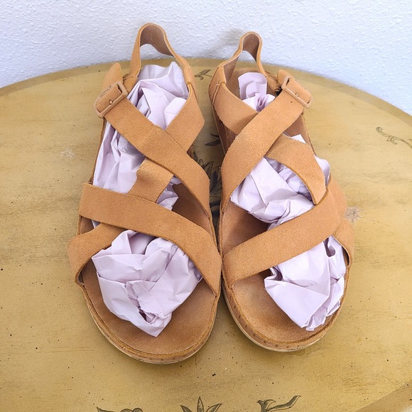 Chaco Wayfarer US 11 Tan Brown Soft Leather Strappy Sandals Boho Casual Beachy - Picture 10 of 10